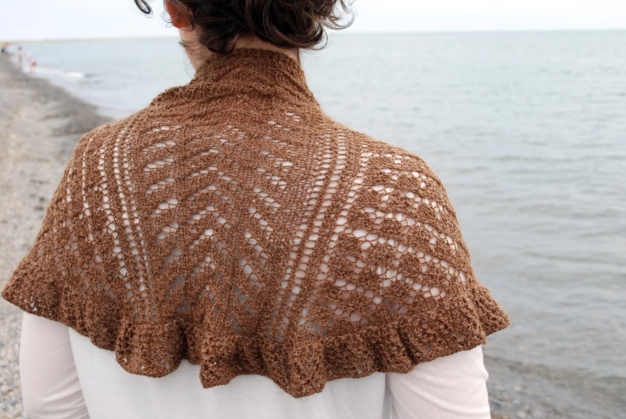 Aerie Shawlette Pattern (PDF) by Phibersmith Designs