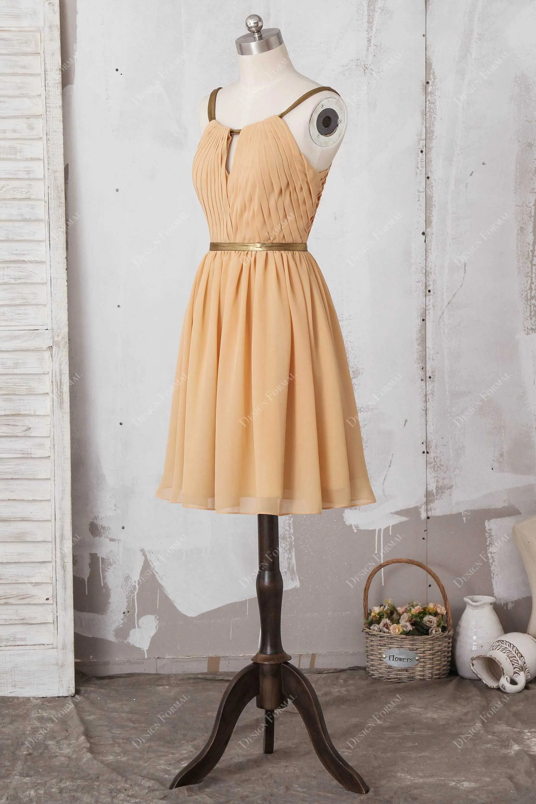 Apricot Keyhole Chiffon Halter Neck Short Special Occasion Dress