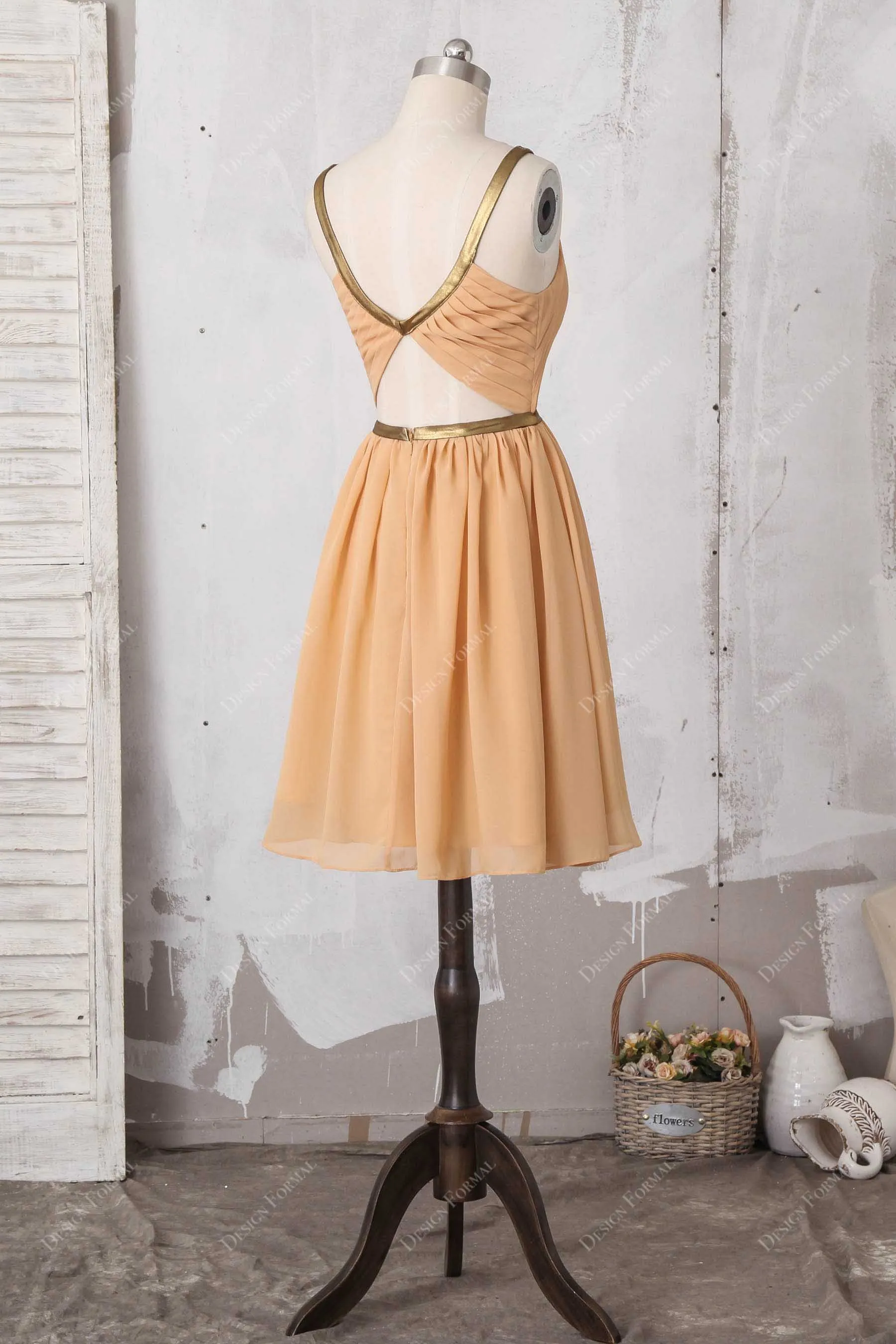 Apricot Keyhole Chiffon Halter Neck Short Special Occasion Dress