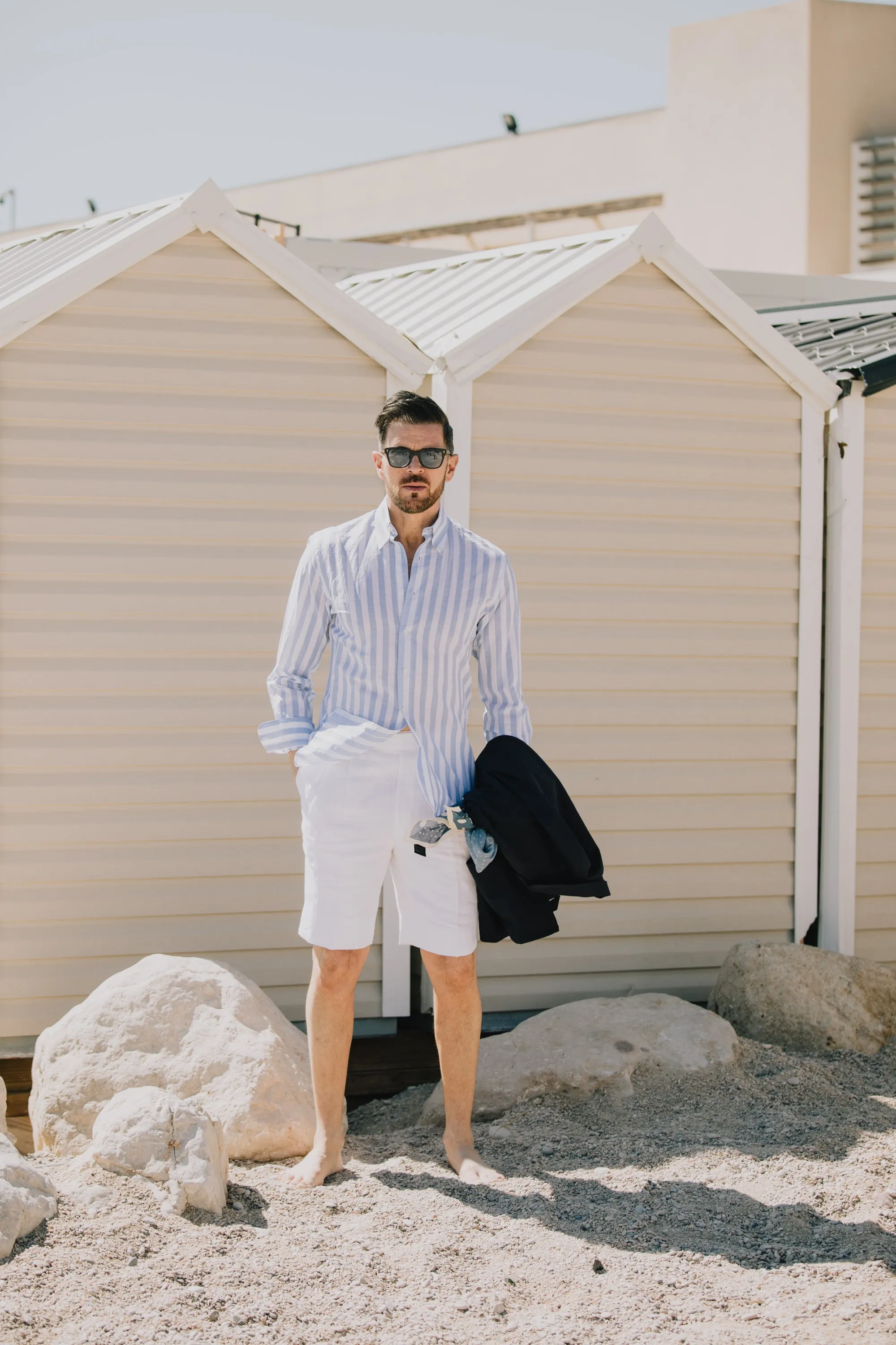 Button Down Shirt in Wide Blue Stripe