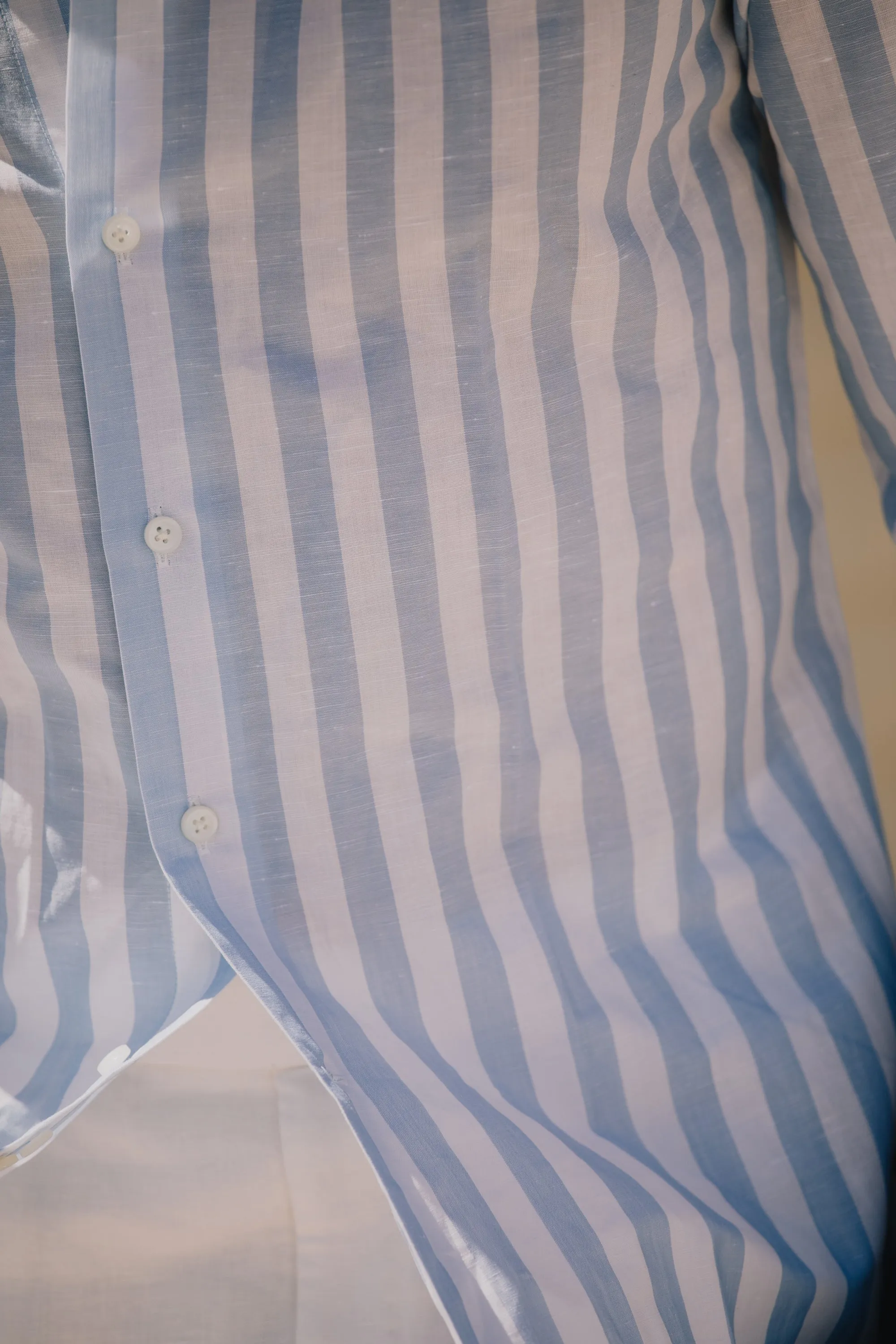 Button Down Shirt in Wide Blue Stripe