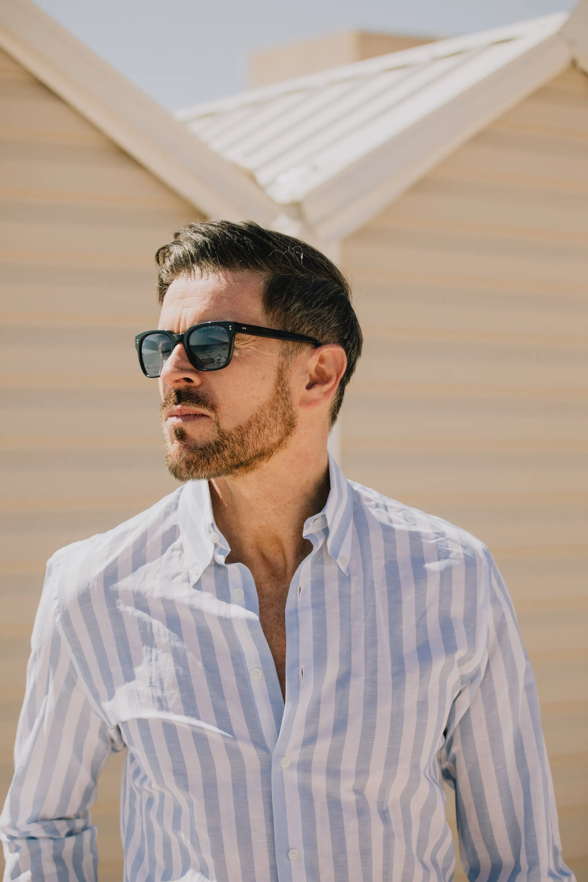 Button Down Shirt in Wide Blue Stripe