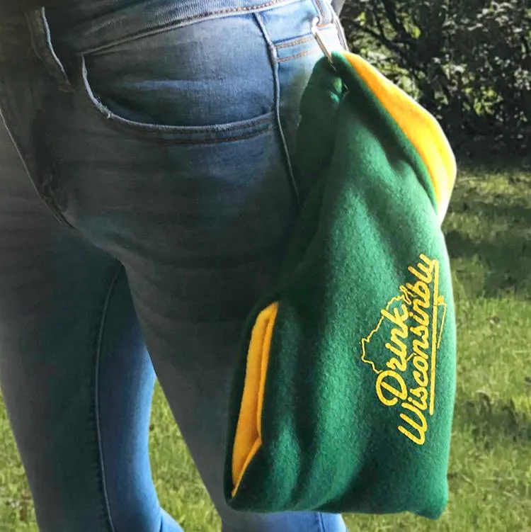 Green & Gold Beer Mitten