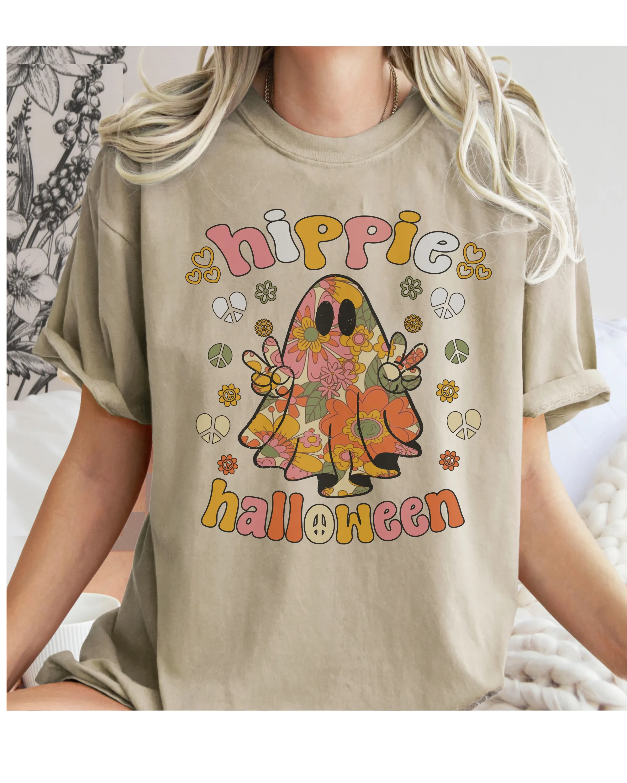 Halloween Comfort Colors® T-Shirt, Retro Design Hippie Halloween Cute Women's T-Shirt