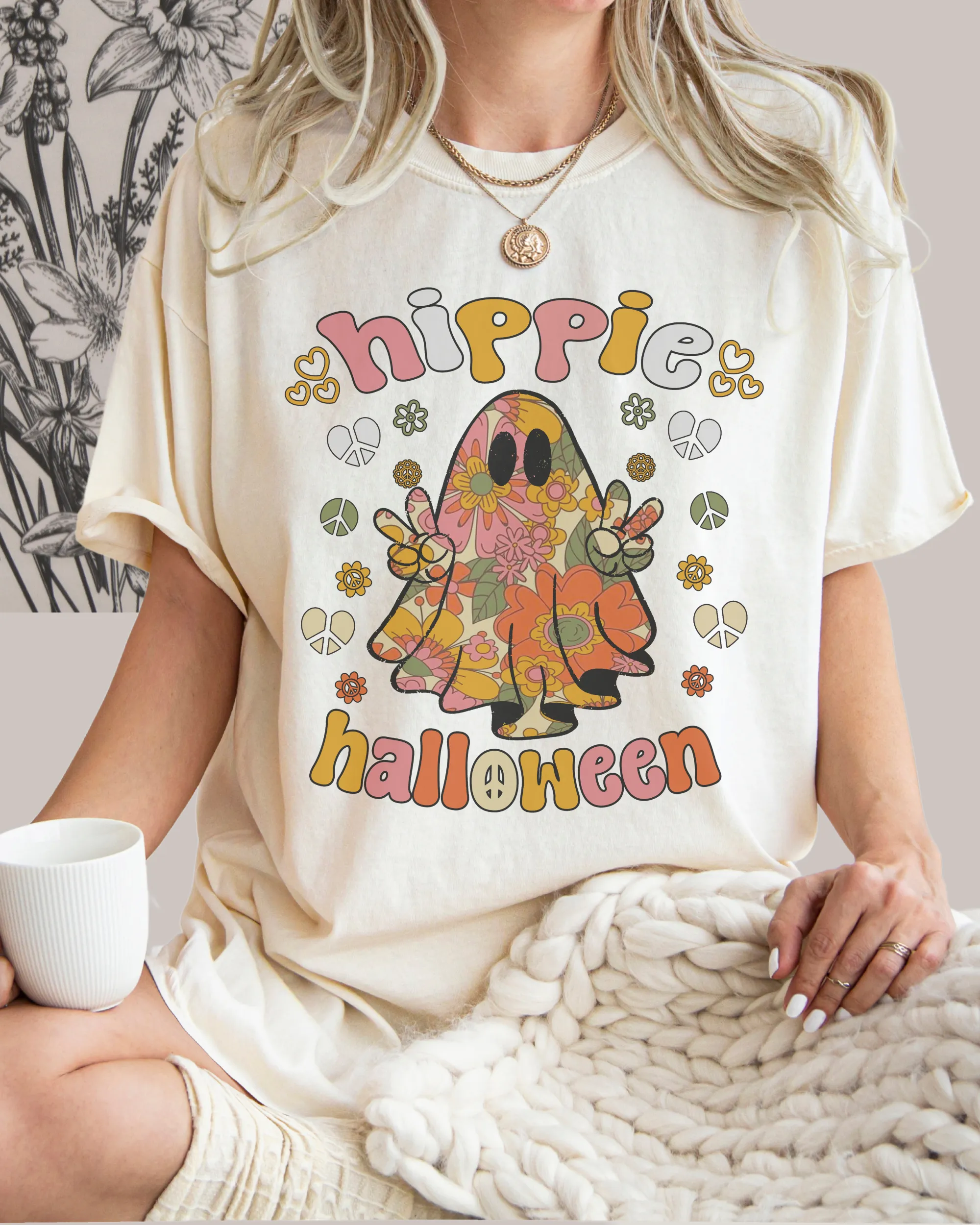 Halloween Comfort Colors® T-Shirt, Retro Design Hippie Halloween Cute Women's T-Shirt