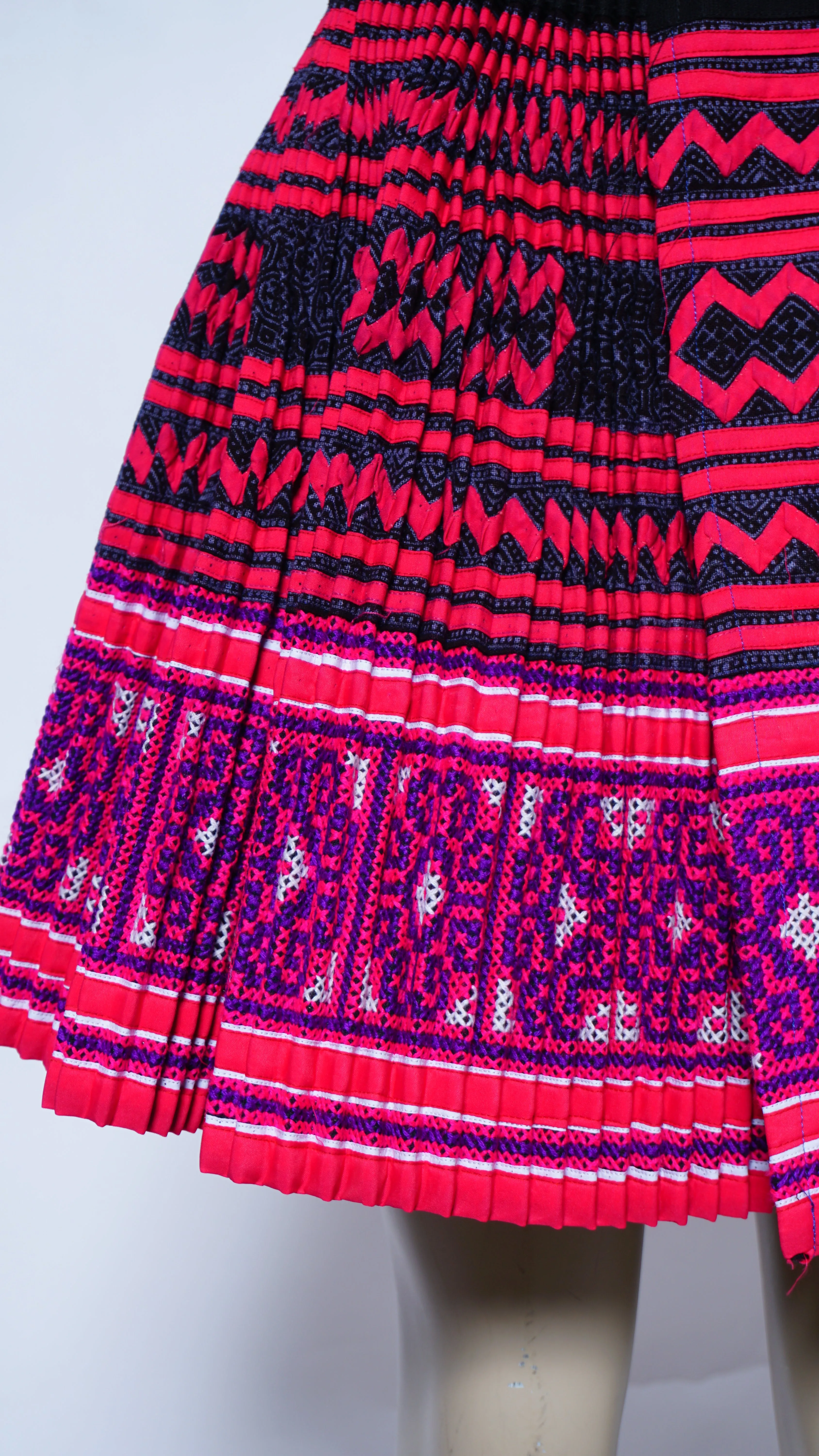 Hill Tribe Handmade Wrapped Skirt (40x20)