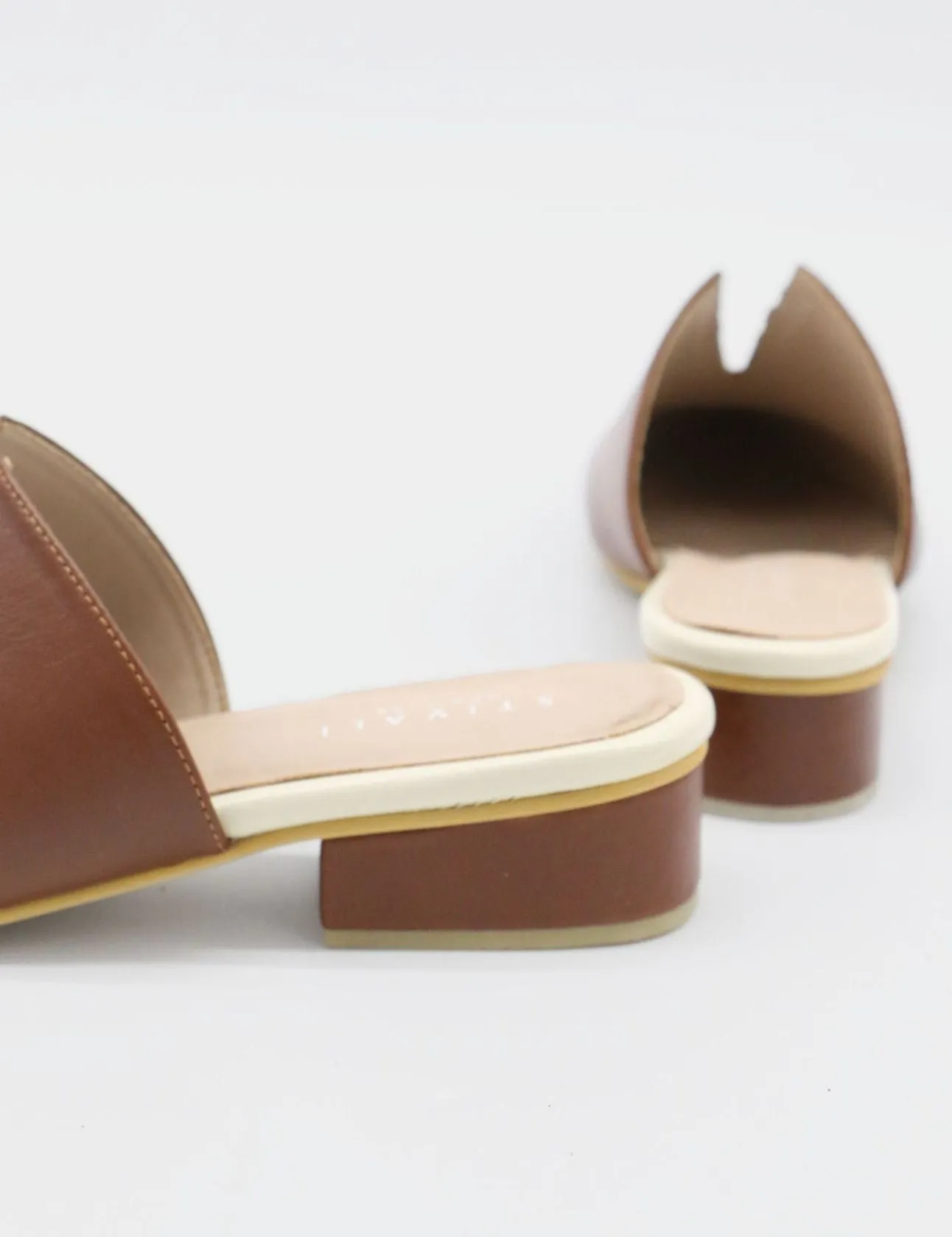 Pijao mules sandals in tan leather womens shoes