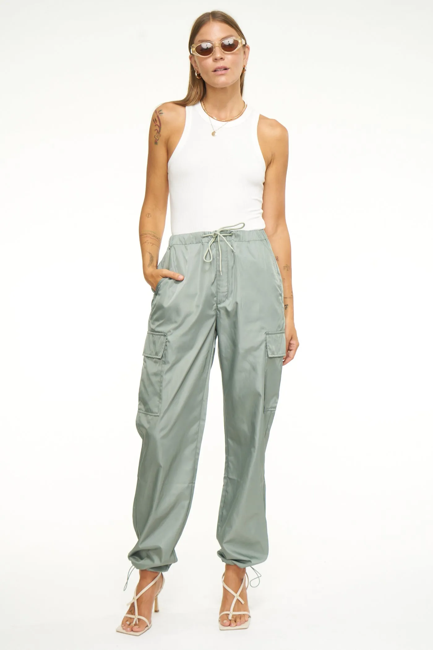 Pistola Jade Lightweight Cargo Trouser in Bluff