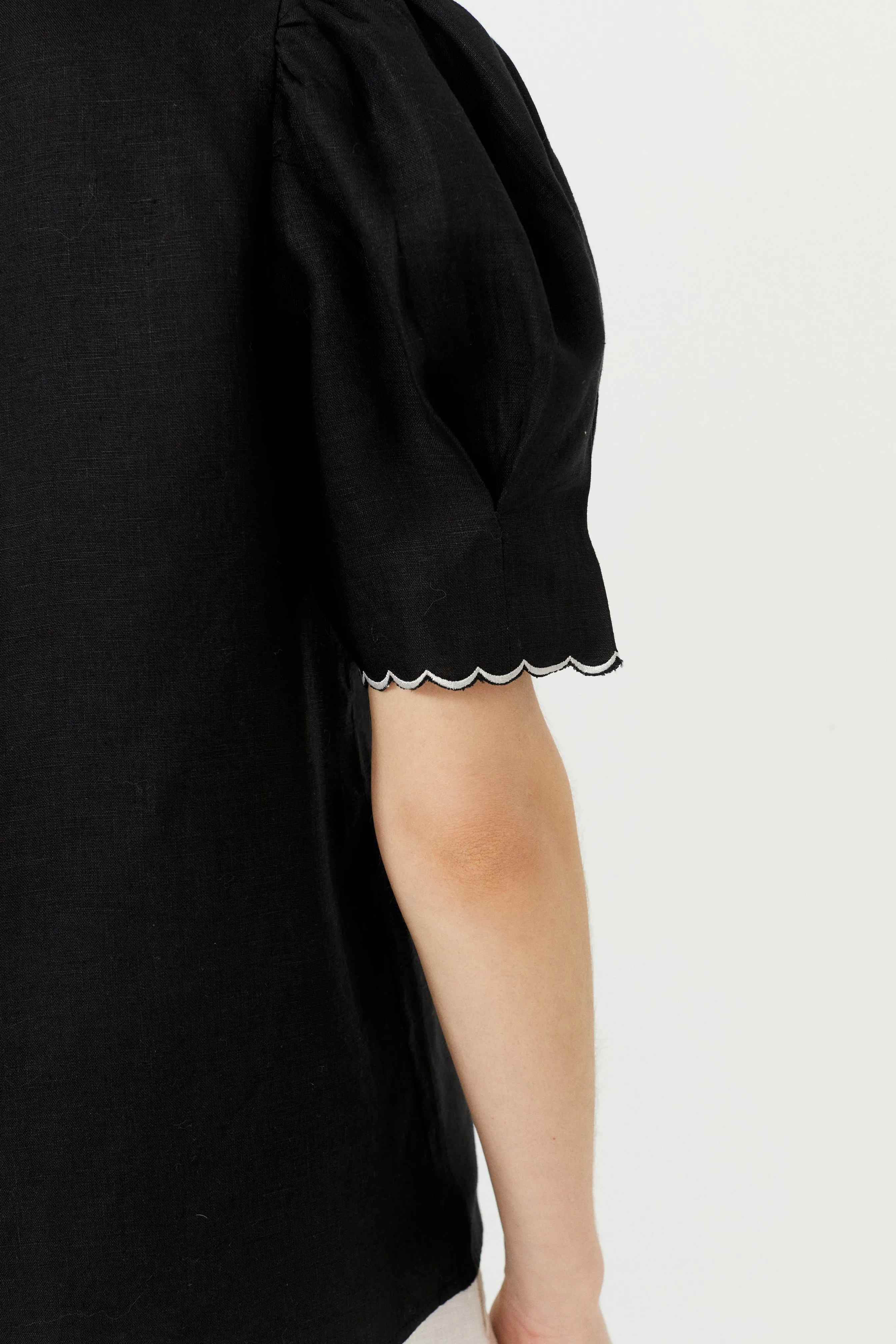 Scallop Linen Shirt - Black