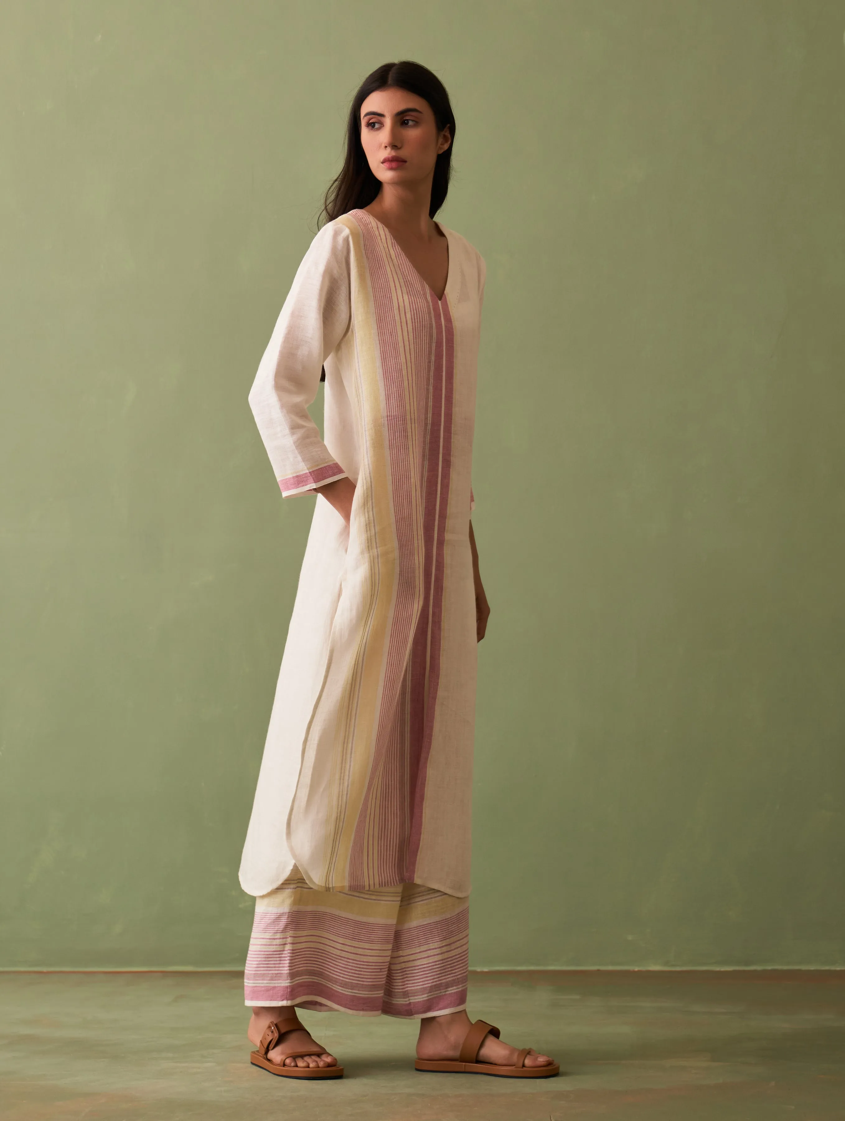 Shaza Border Linen Kurta Set - Ivory