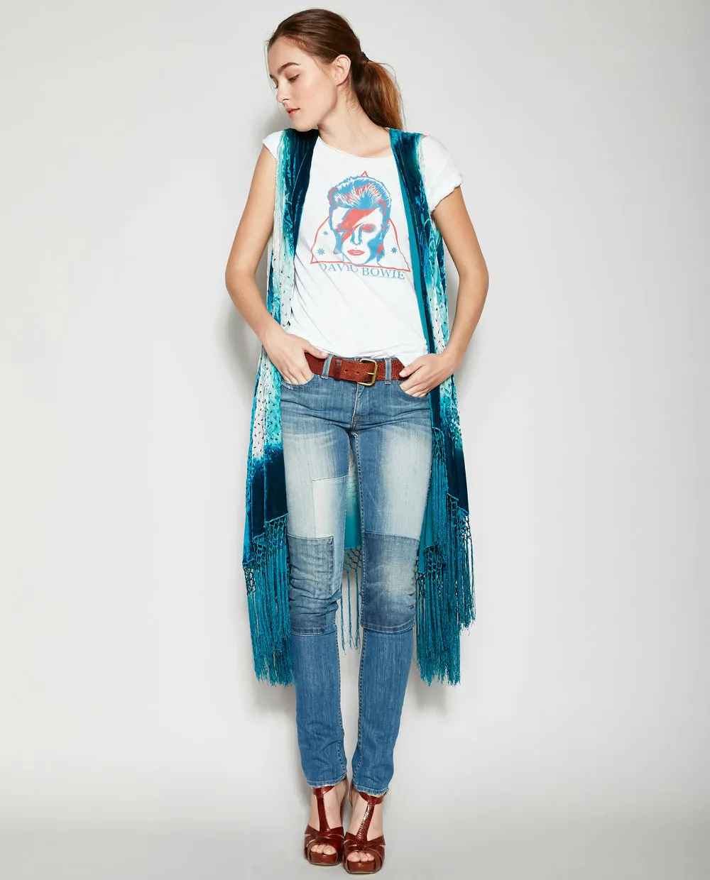 WALKING ON CLOUDS SLEEVELESS KIMONO