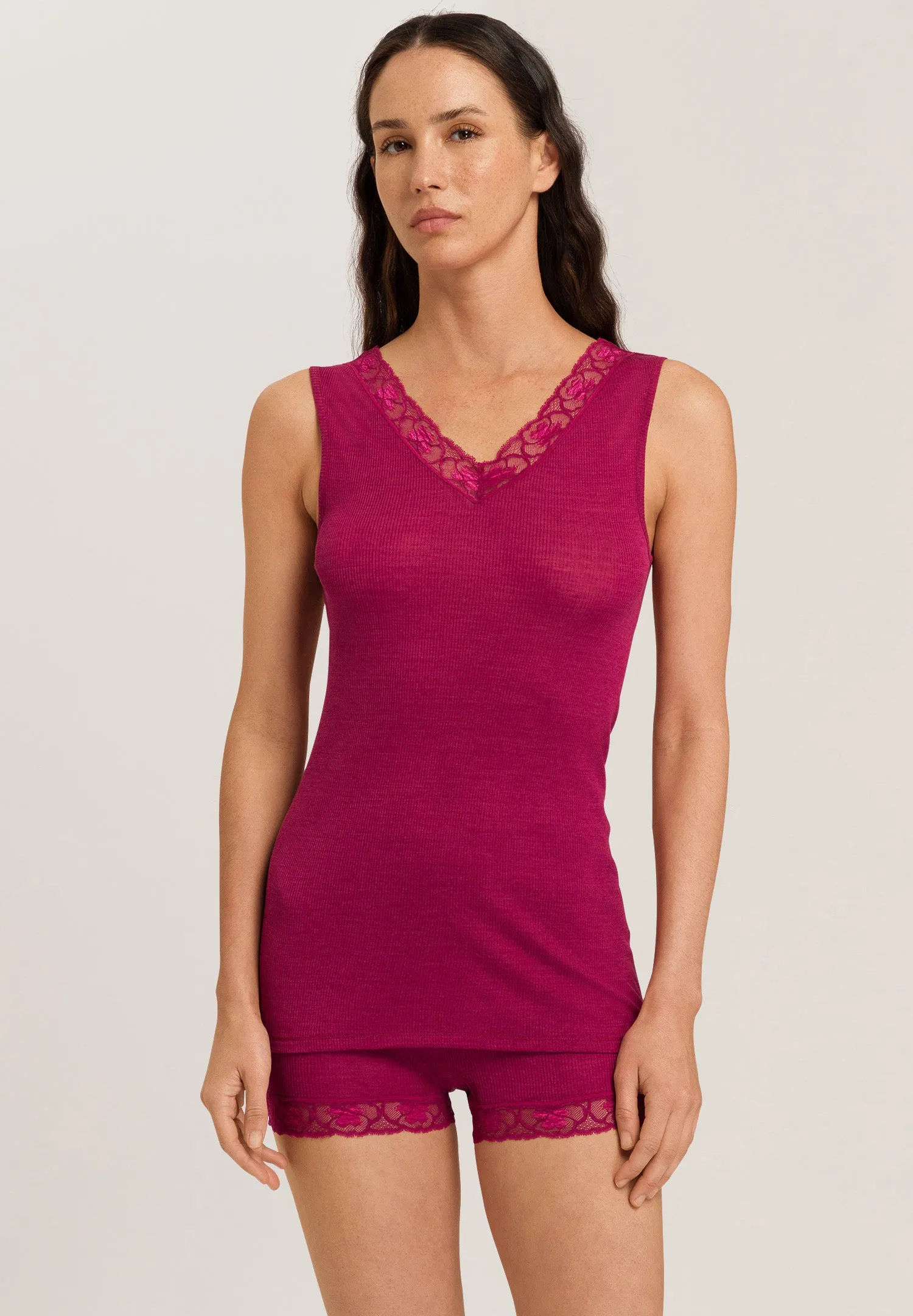 Woolen Lace Fine Ribbed Wool And Silk Tank Top | Intense Garnet 70971-2406